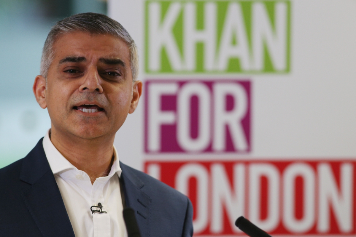 London mayoral election 2016: Builders attack Sadiq Khan's ...