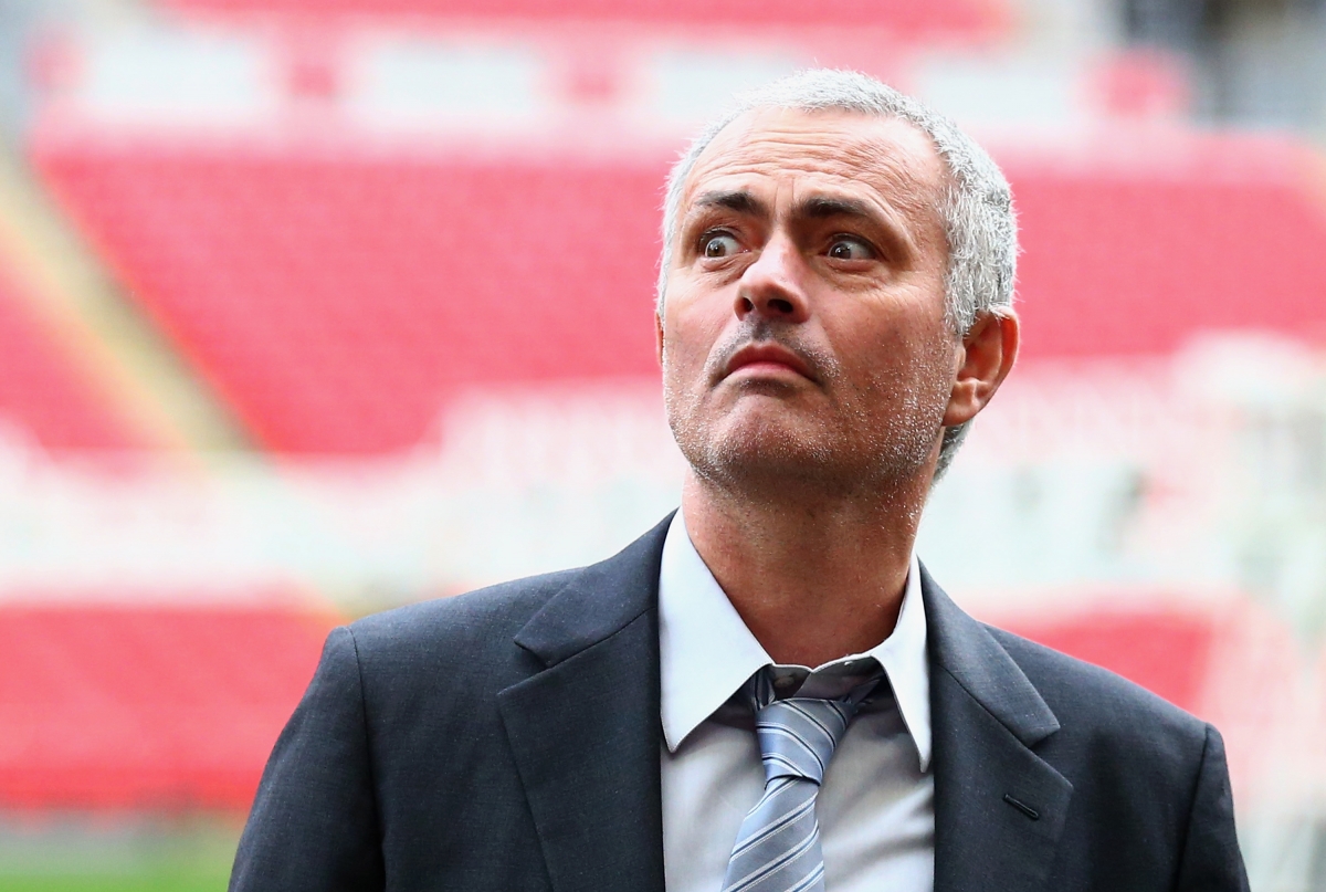 Manchester United: Jose Mourinho 'convinced' He Will Succeed Louis Van ...