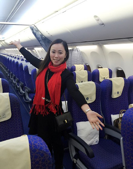 China: Woman flies solo on Lunar New Year flight after millions left ...