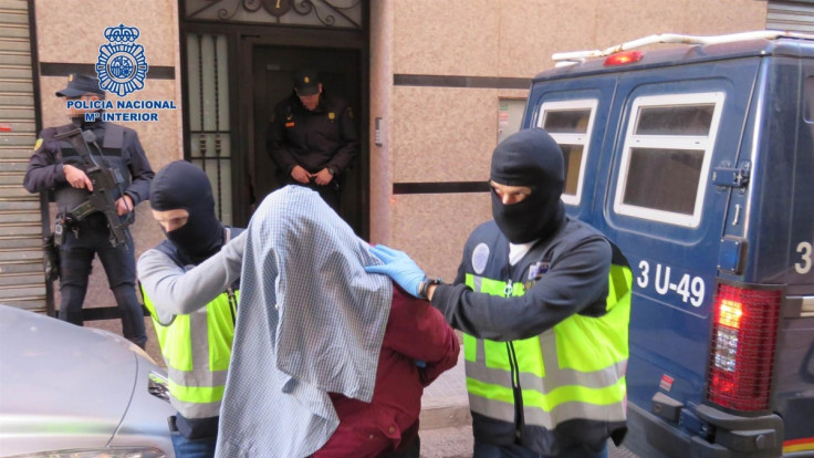 7 alleged isis members arrested in Spain