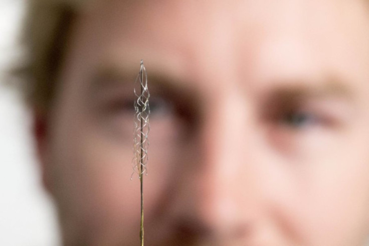 Brain implant to control bionic limbs