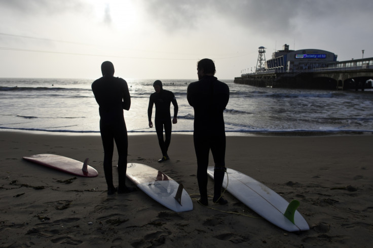 Bournemouth pier sufers