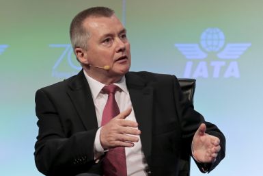 IAG CEO Willie Walsh calls on governments and carriers to reduce carbon dioxide emissions