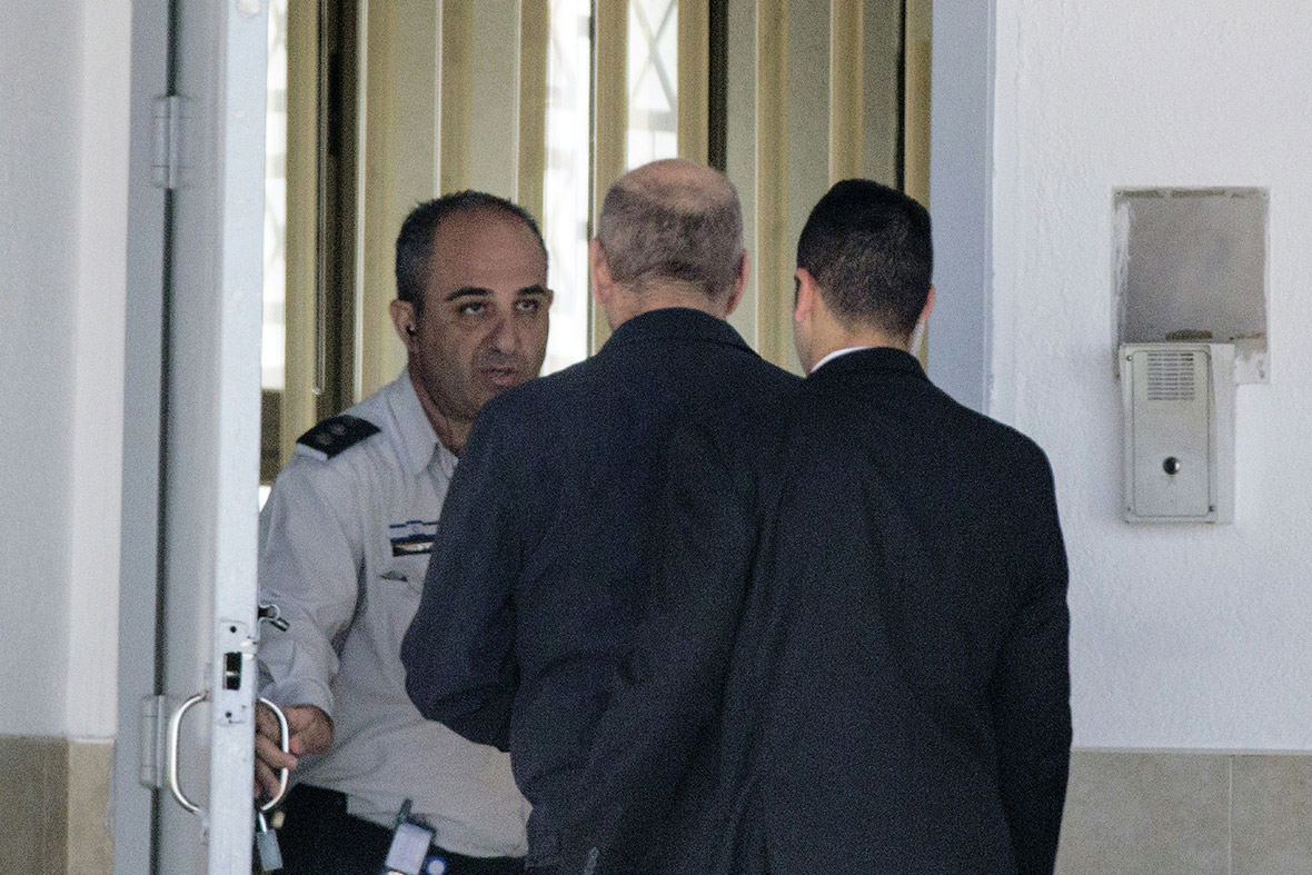 Israeli court slashes Ehud Olmert's prison sentence in Holyland bribery ...