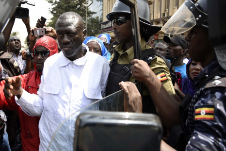 Kizza Besigye arrested