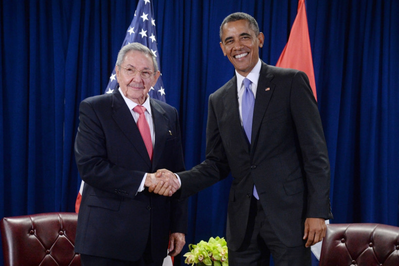 Barack Obama, Cuban President Raul Castro