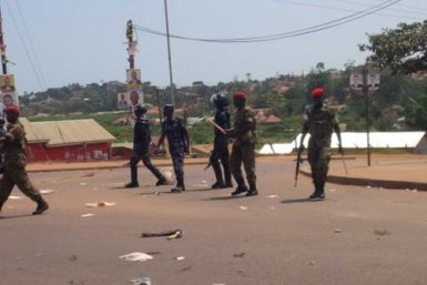Police fires tear gas in Gabba Uganda