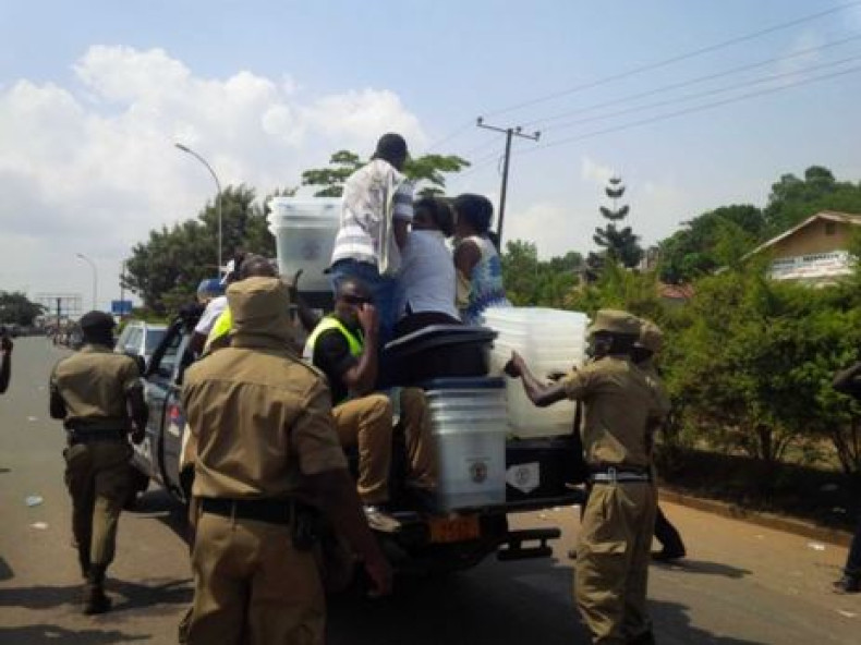 Police arrests voters in Uganda