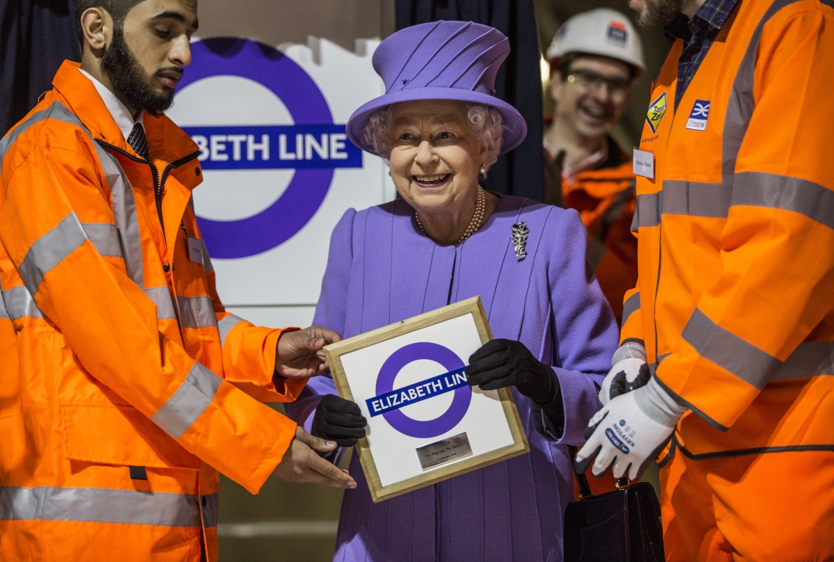 'The Lizzie Line' Crossrail to be named Elizabeth line in honour of the Queen