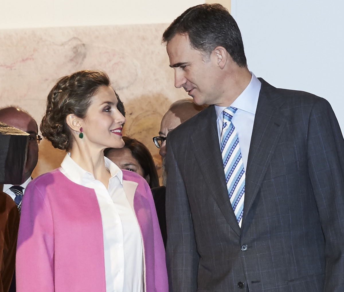 Spanish Queen Letizia ups glamour quotient on second engagement with ...