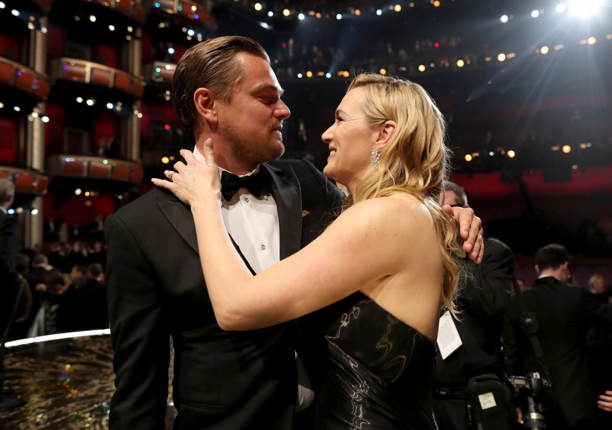 Oscars 2016 Kate Winslet breaks into tears of joy as Leonardo Dicaprio wins best actor award Oscars 2016 Kate Winslet breaks into tears of joy as Leonardo Dicaprio wins best actor award