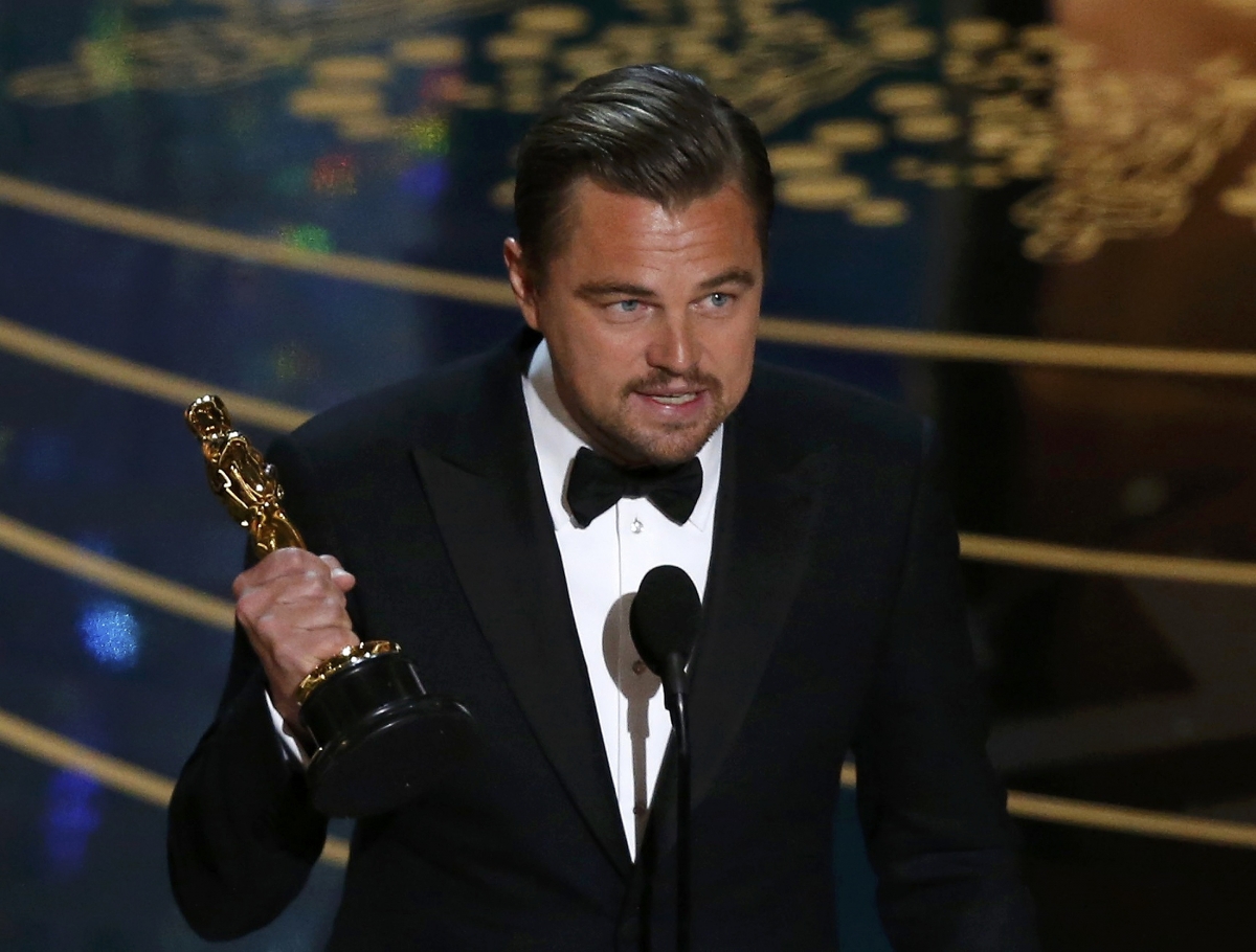 Leonardo DiCaprio with his Oscar Leonardo DiCaprio with his Oscar