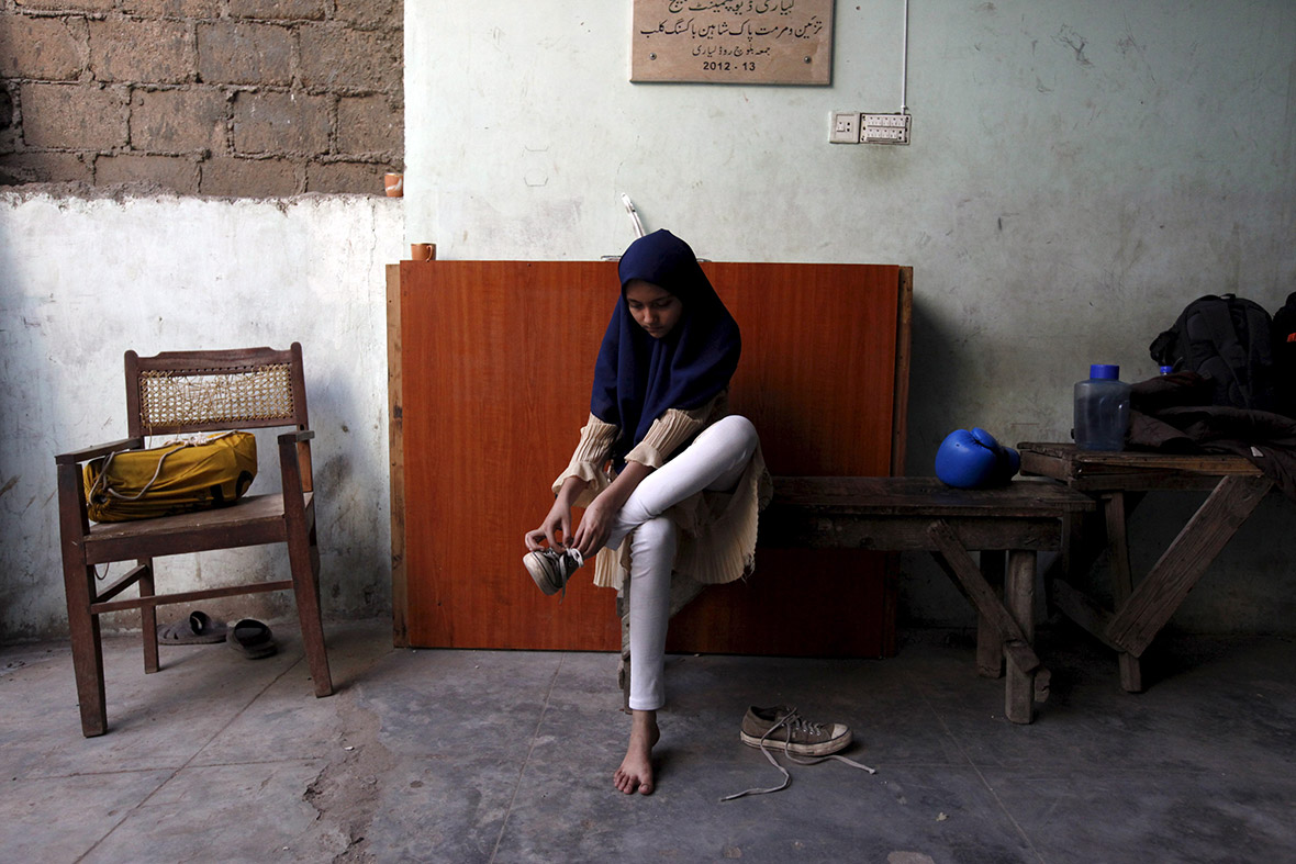 Pakistan's first women's boxing club Girls train and fight in Karachi