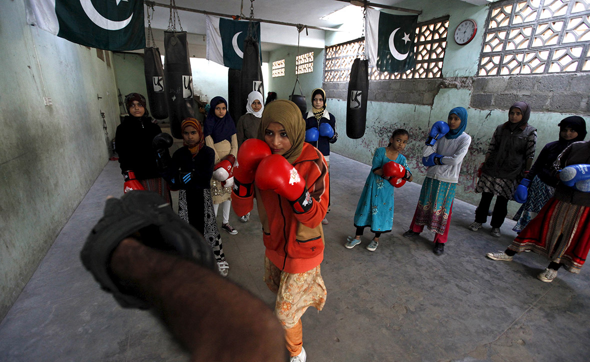 Pakistan's first women's boxing club Girls train and fight in Karachi