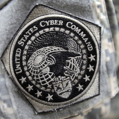 Army soldier wears the United States Cyber Command patch