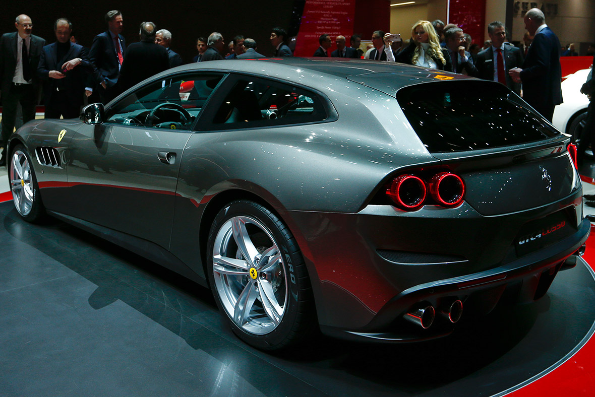 Geneva Motor Show 2016 Ferrari GTC4Lusso