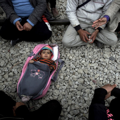 migrant baby greece macedonia border 2016