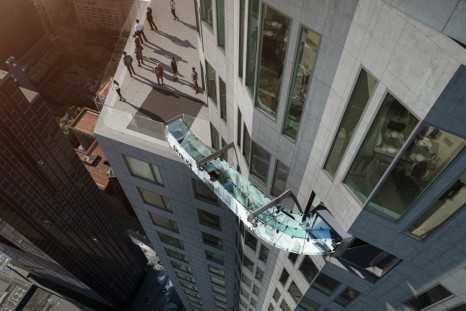 Skyslide world's highest glass slide US Bank