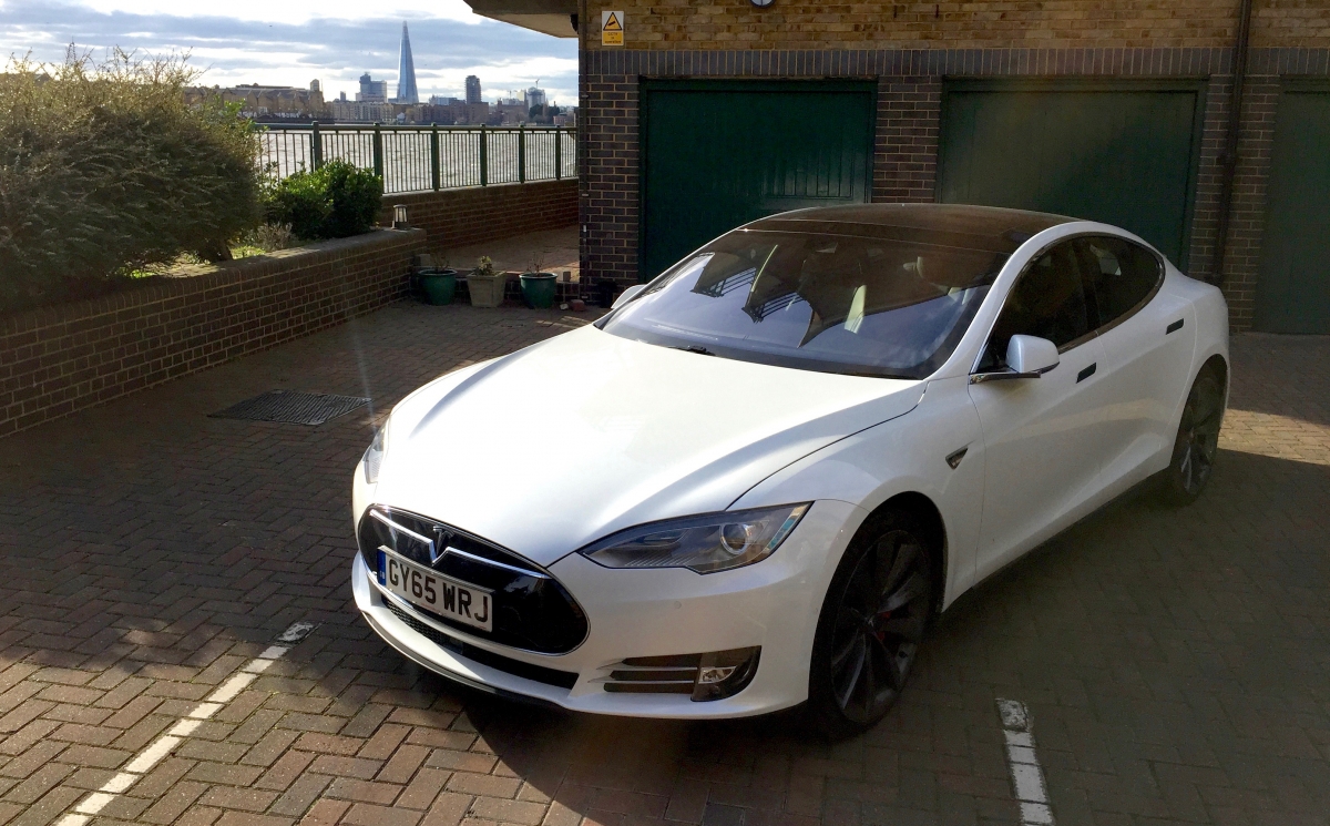 Tesla Model S Updates Bioweapon Defense Mode And Larger