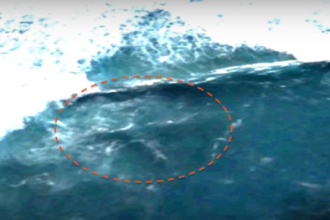 Plane missing MH370