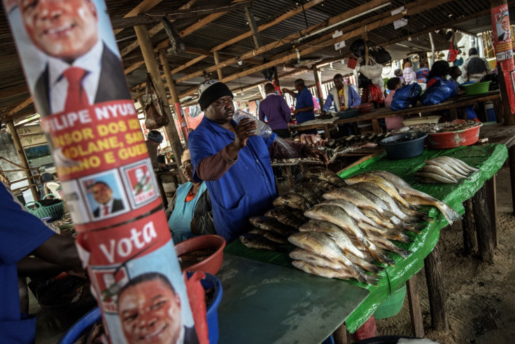 Frelimo poster in Maputo