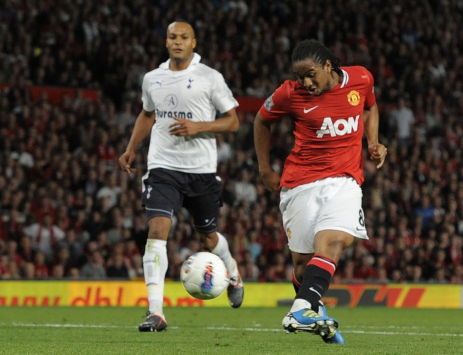 Man Utd 3-0 Tottenham: Match Highlights And Goals 22.08.2011 | IBTimes UK