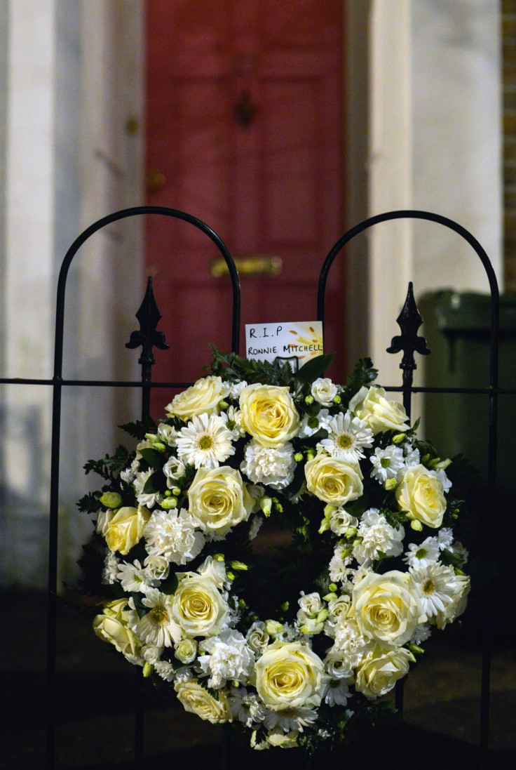 eastenders wreath