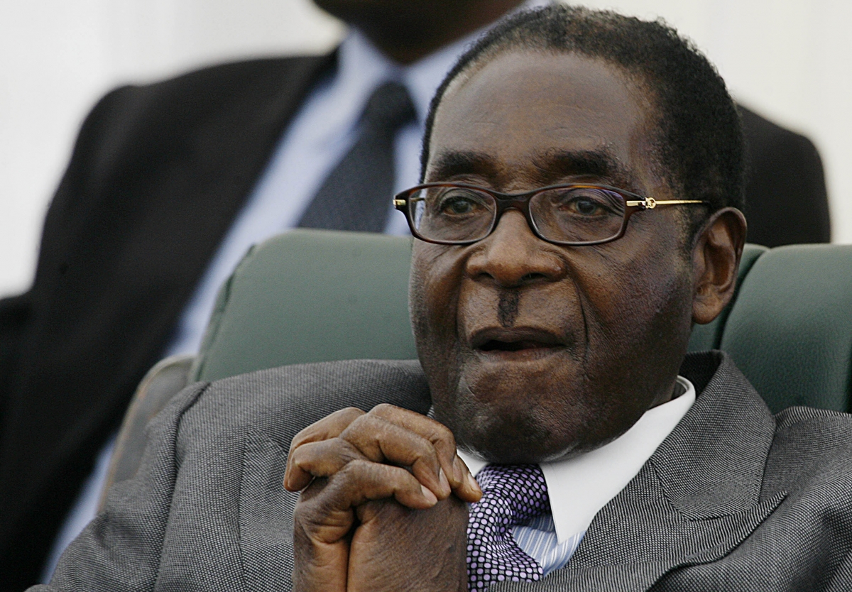 Losing Robert Mugabe: Zimbabwe's 92-year-old leader disappears after New Delhi no-show President-robert-mugabe