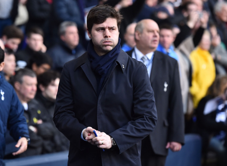 Mauricio Pochettino on the sidelines