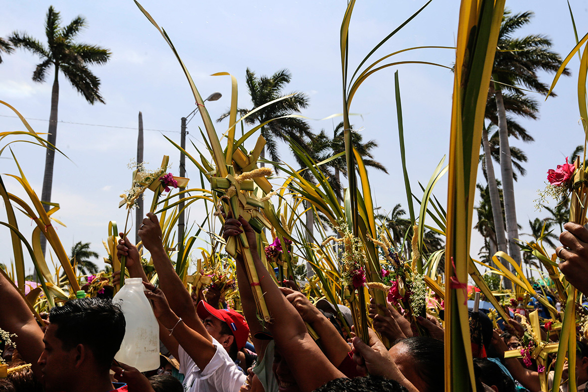 palm-sunday-2016-christians-across-the-globe-mark-start-of-holy-week