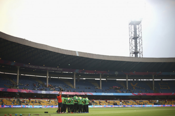 The Bangladesh team in a huddle