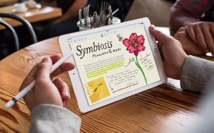9.7in iPad Pro sketching app 