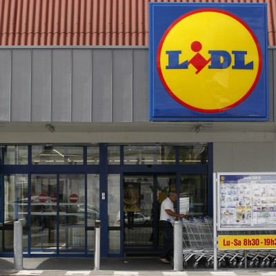Tesco loses appeal to curb Lidl’s expansion in Ireland