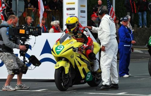Lightning Electric Super Bike Breaks Land Speed Record