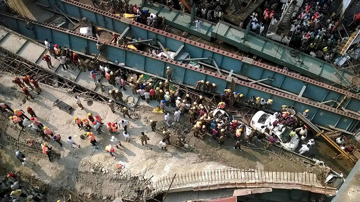 India Rescue Efforts After Kolkata Flyover Collapse Traps More Than 100 Graphic Images 