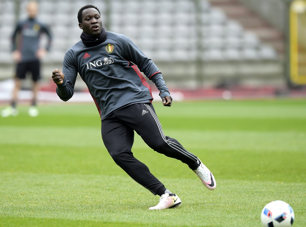 Romelu Lukaku: Manchester United and Juventus among front ...