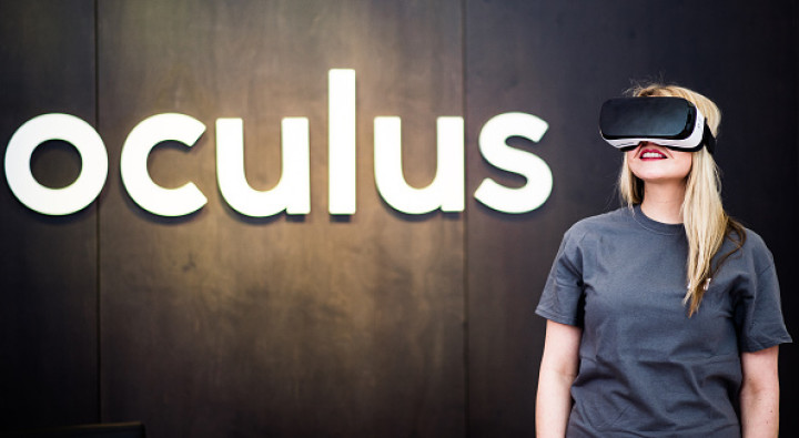 Oculus Rift VR headset deliveries may be delayed but company offers free shipping Oculus Rift VR headset deliveries may be delayed but company offers free shipping