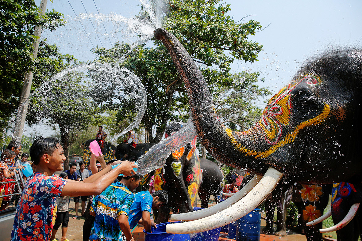 Thailand S Songkran Festival Photos Of Huge Water Pistol Fight In Bangkok To Celebrate New Year