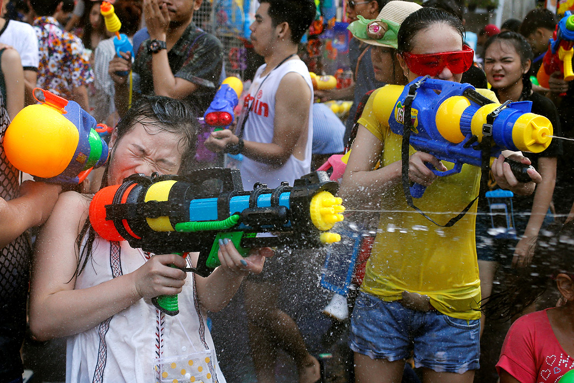 huge water pistol