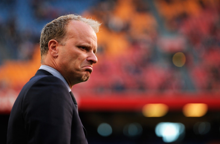 Dennis Bergkamp has backed his former boss