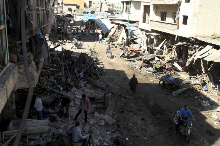 air strikes syrian market
