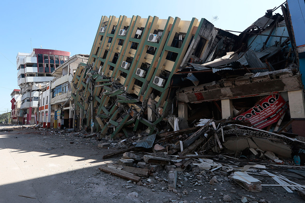 Ecuador earthquake death toll at 525 and expected to rise further as