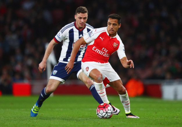 Alexis teases the West Brom defence Alexis teases the West Brom defence