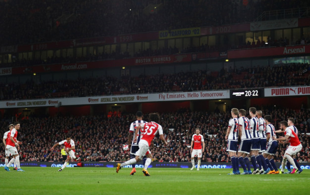 Alexis scoring the second goal Alexis scoring the second goal