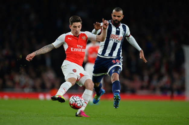 Hector Bellerin turns inside Hector Bellerin turns inside