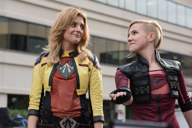Fullscreen reboot of Electra Woman and Dyna Girl