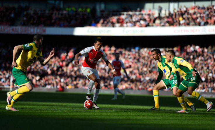 Alexis Sanchez on the ball