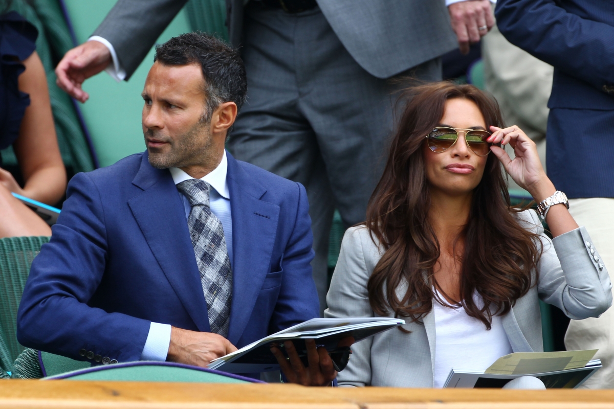 Manchester United's Ryan Giggs splits from wife after she caught him