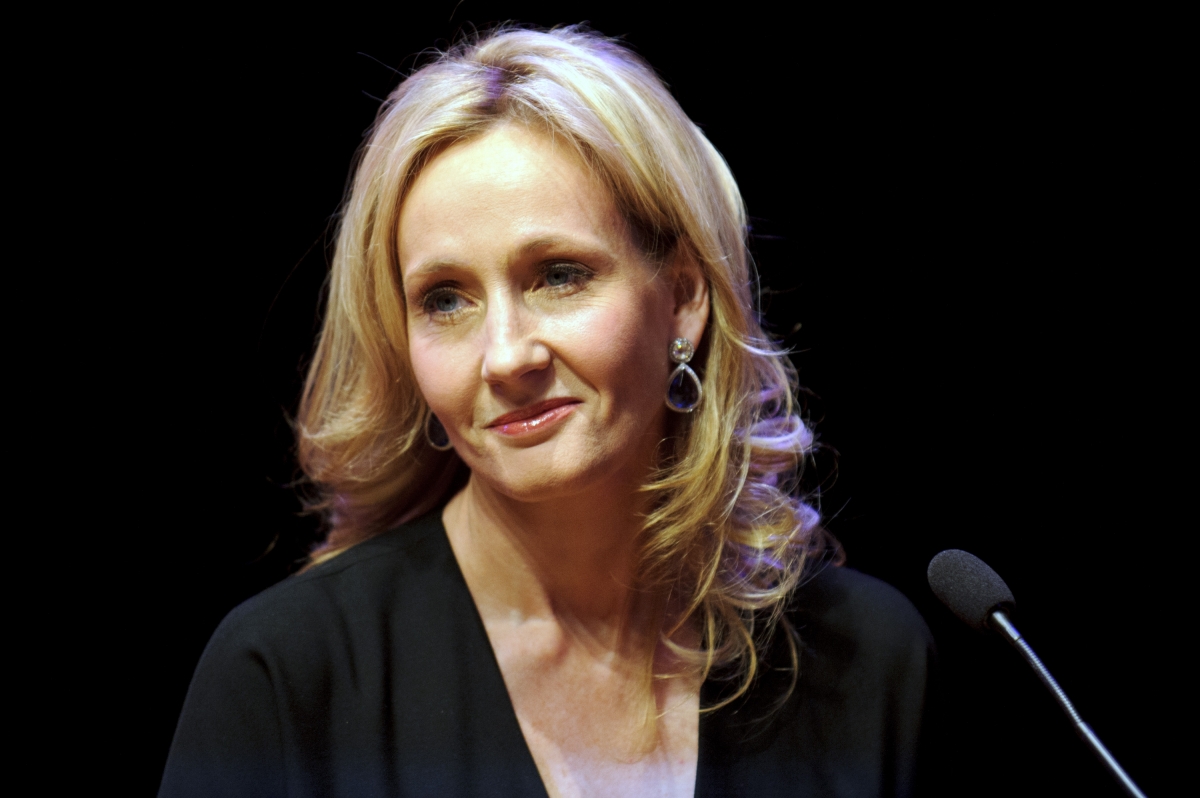 Jk Rowling Apologises For Killing Off Remus Lupin