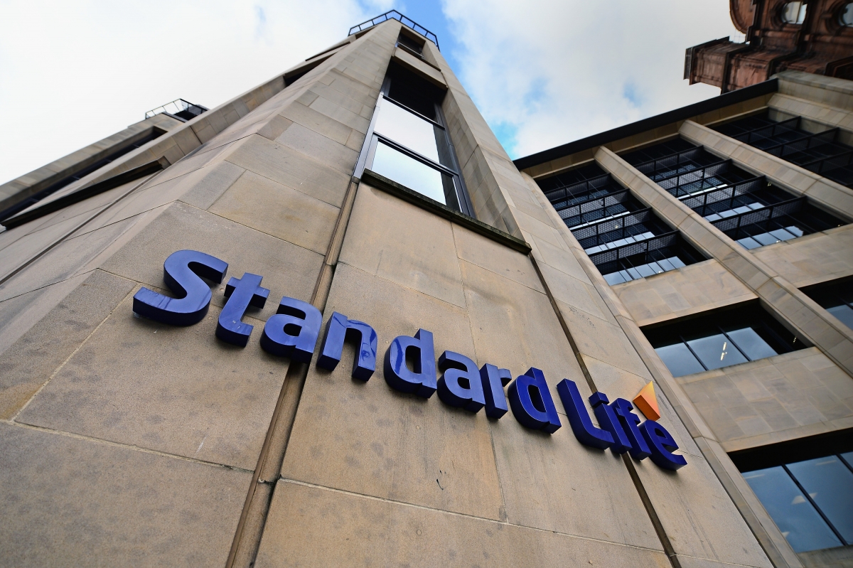 Standard Life chairman says pay structure in UK financial services